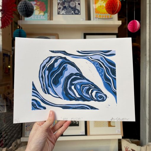 Wee Mussel A4 lino print